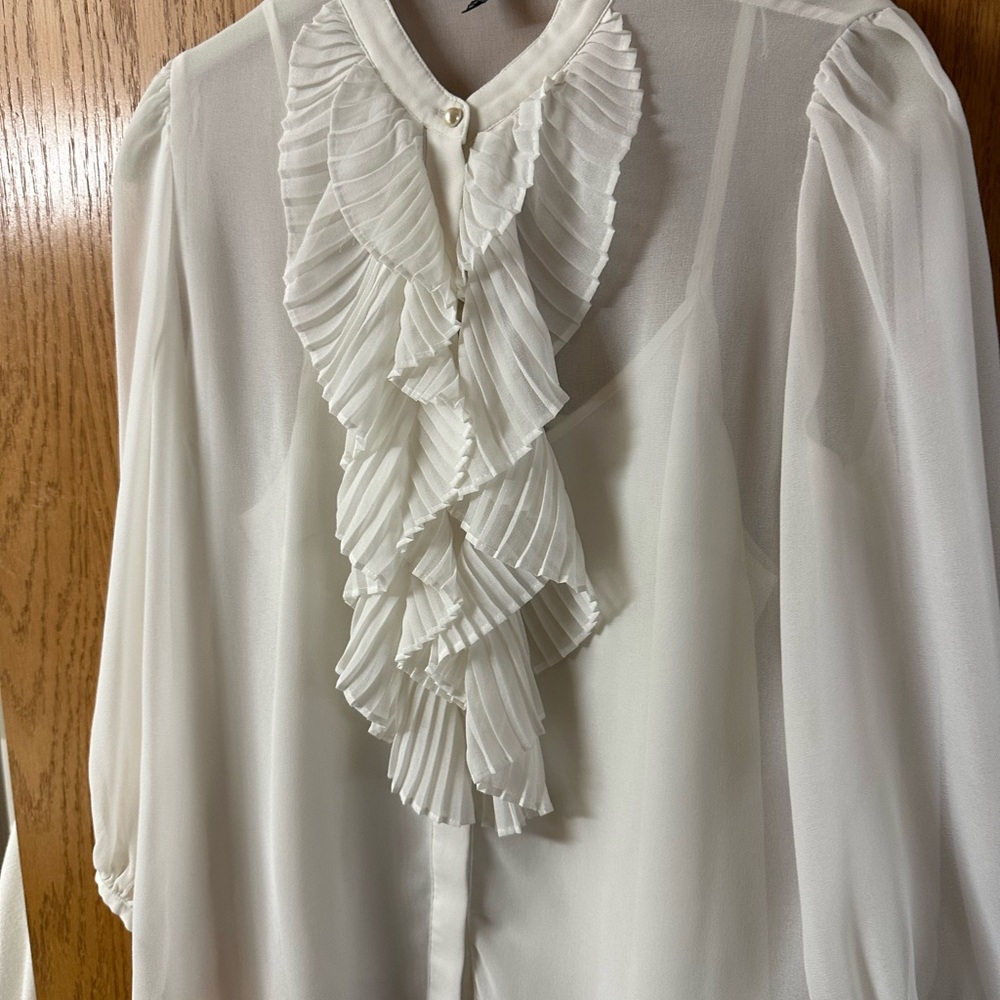 White House Black Market Cream Ruffled Bib Collar Blouse